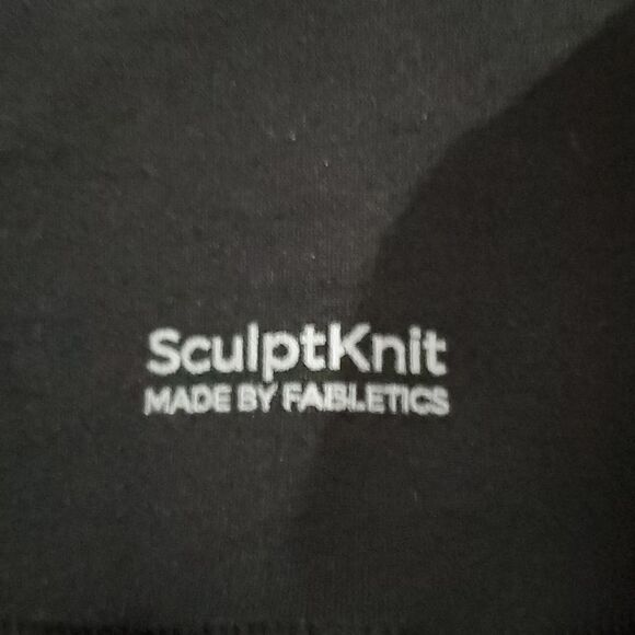 Fabletics Compression Leggings   - Picture 3 of 9